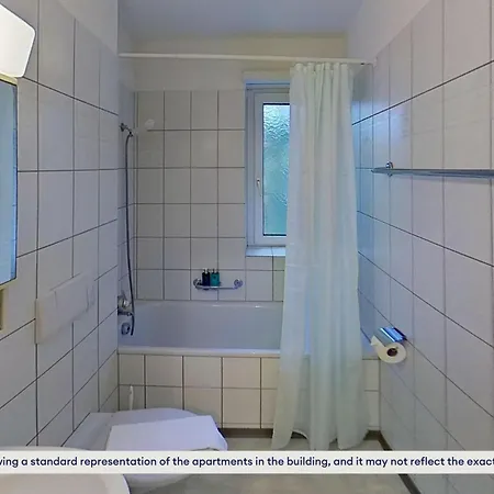 Апартаменти Charming 15 Mins From Life *
