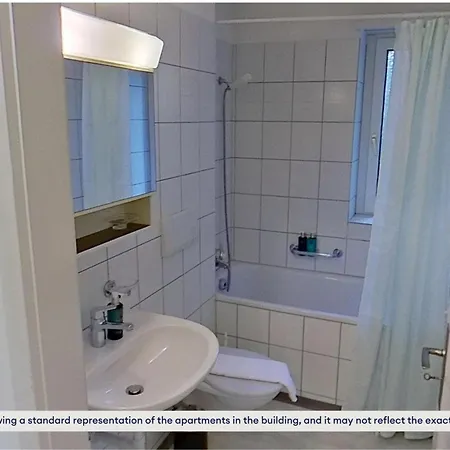 Charming 15 Mins From Life *