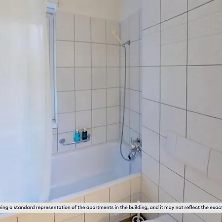 Charming 15 Mins From Life Apartman